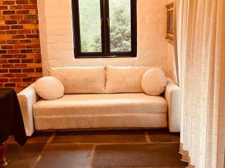 Diskin House Mt Pleasant Rd, Eltham - 9