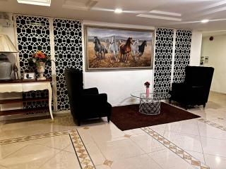 Luxurious 1-Bedroom Condo with Pool Near Jomtien Beach - 8