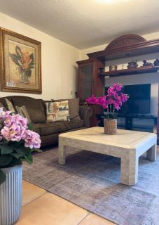 3 Bedroom Pool Home for 6 with AC near Fort Lauderdale Beach - 1