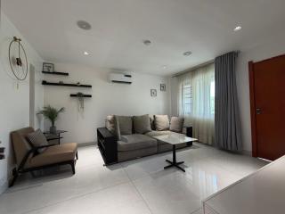4 BEDROOM VILLA DUPLEX - in Lekki Phase 1 - 8