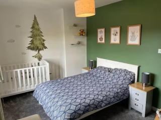 Beautiful four bedroom Peak District home - 2