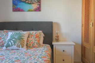 Casa Flores - Private Garden Apt, Pool & 5 min walk to Beaches - 6