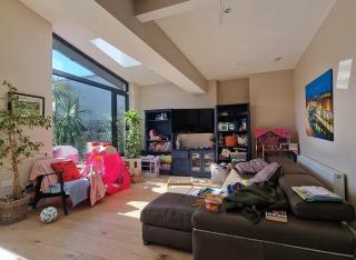 Centrally located just 5km from Stephens Green, Guinness Store House and Temple Bar ! - 4