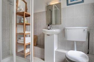 Centrally located just 5km from Stephens Green, Guinness Store House and Temple Bar ! - 6
