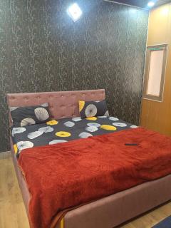 Shri Radha Rani guest house - 9