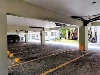 São 9 opções de Apartamentos em Condomínio Fechado - Portaria Presencial 24 hs - Beira Mar na Praia do Tombo no Guarujá - SP - 2