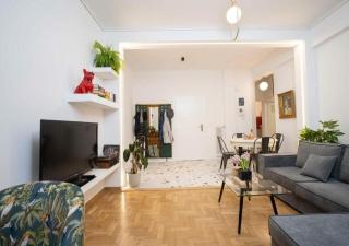 Stylish 2BR Koukaki l Balcony & Work-Friendly Desk - 5