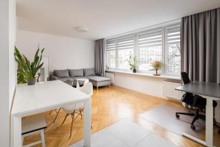 Plac Zbawiciela Harmony Apartment by BookingHost - 9