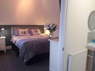 Huge 6 Bedroom House in Sheringham - 3