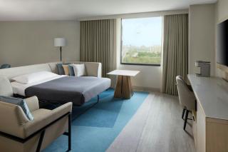 Toronto Airport Marriott Hotel - 9