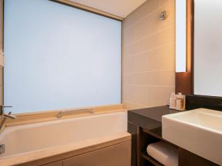 Holiday Inn Qingdao City Center by IHG - 6