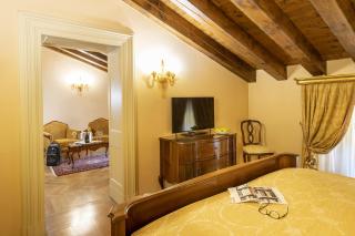 Villa Fenaroli Palace Hotel - 3