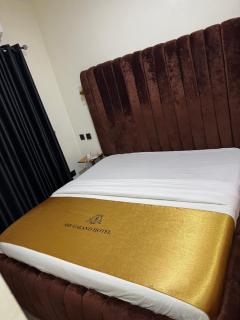 Shugaland hotel and lounge - 3