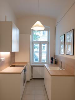 Calm&Chic Suite Near Main Train Station - 4