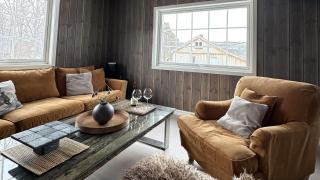 Newly renovated house close to everything - 2