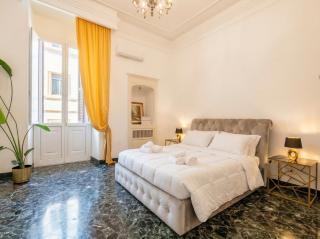 The one - Luxury Seaview with Piano - 3