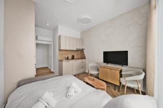 Quiet City Retreat Studio - 10 min from Main Station - 2