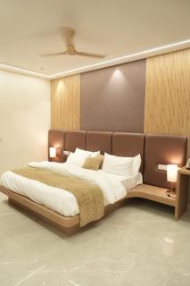 The Roseville Grand - 4