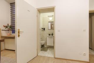 Centrally located Prater Studio with Air Condition - 2