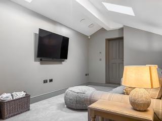 Cross Keys Cottage - 8