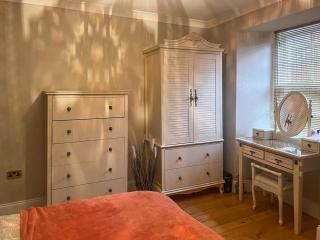 2 The Langhouse - 3