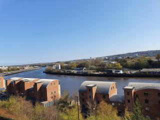 Swan Apartments 2A - 1