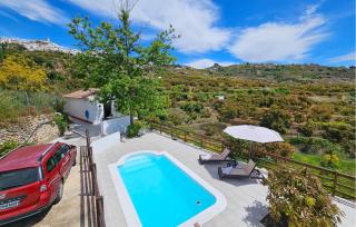 Amazing Home In Yunquera - 2