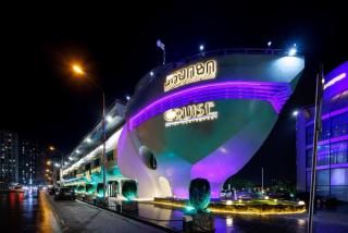 Cruise Hotel - 2