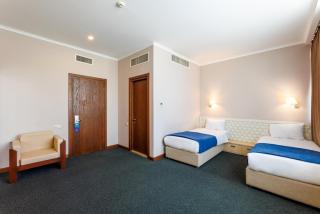 Cruise Hotel - 4