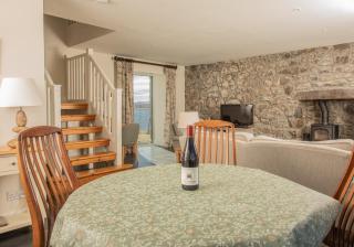 Kingsburgh Boathouse at Skye - 1