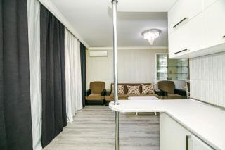 Hollywood Apartment İn The Targovu - 8