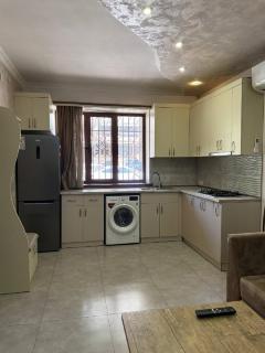Erebuni metro guest house - 8