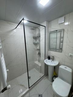 LiluHome Apartment Pekini 23 Saburtalo - 2