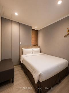 Garden Hotel - 2