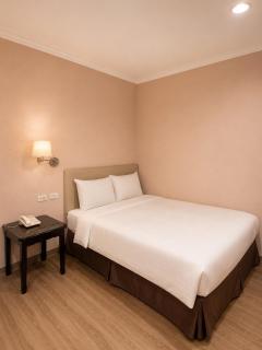 Garden Hotel - 7