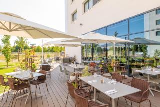 Holiday Inn Paris CDG Airport an IHG Hotel - 8