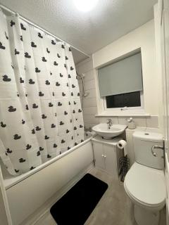 Cosy One Bedroom Retreat - 4