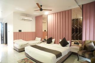 Shiv Resort & Palace - 1