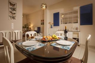 Blue Iris: Stylish apartment just 10 minutes walk from Old Town Chania - 6