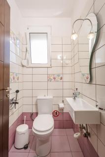 Blue Iris: Stylish apartment just 10 minutes walk from Old Town Chania - 7