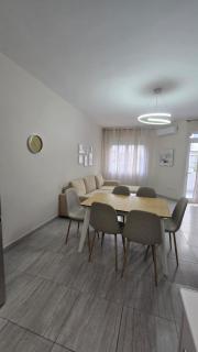 Tirent Apartment - Komuna e Parisit, Central 3 - 2