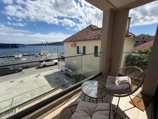 Zenith Lux Apartment Beachfront & Parking - 4