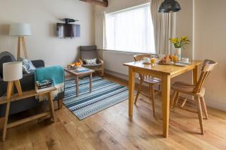 Thrift Cottage - 1