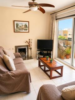 Alithea Gardens 2 Bedroom Apt with Communal Pool - 5