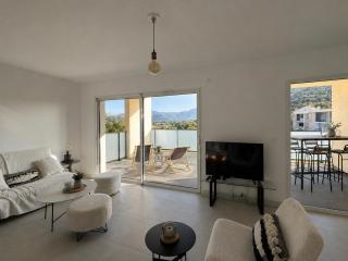 Appartement dans résidence avec piscine - 1