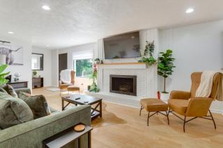 GREEN LANTERN: Game Room, Furnished Deck, Modern - 0