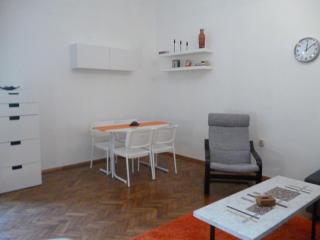 Ferenc Apartment - 4
