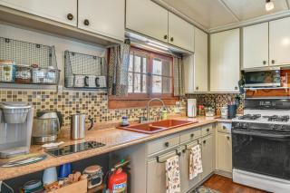 Family-Friendly Cabin: Walk to Lake Access! - 3