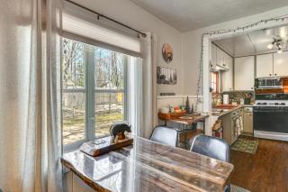 Family-Friendly Cabin: Walk to Lake Access! - 4