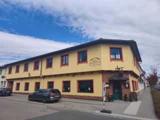 Restaurace a Penzion u Berana - Prostějov - 0
